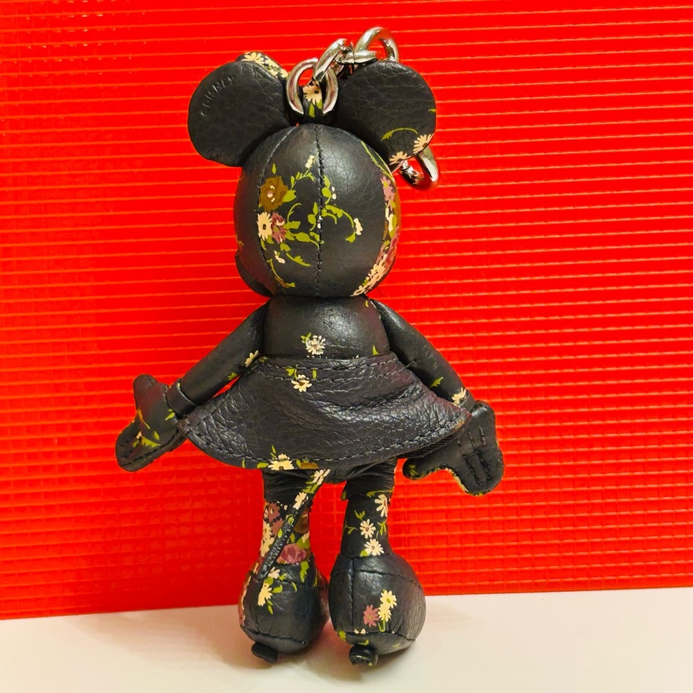 NWOT Coach x Disney Minnie Mouse Keychain/ Bag Charm - Picture 12 of 14